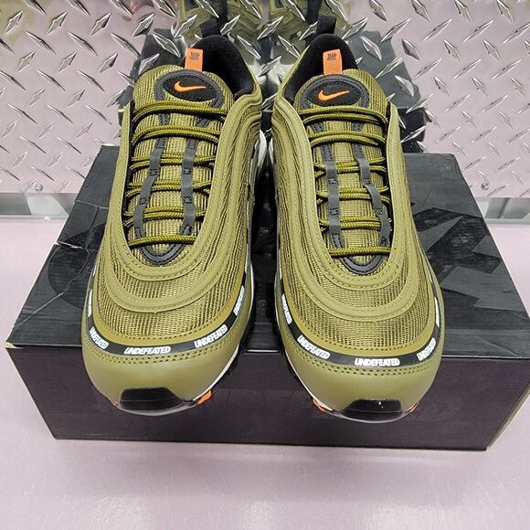Nike Air Max 97‎ x Undefeated OG Green Olive 2017 AJ1986 300 Size 11 Complexcon main image 9